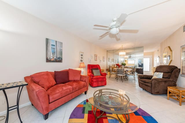 230 NE 26th Avenue 213, sold in Village Royale On The Green Condo, Boynton Beach, FL