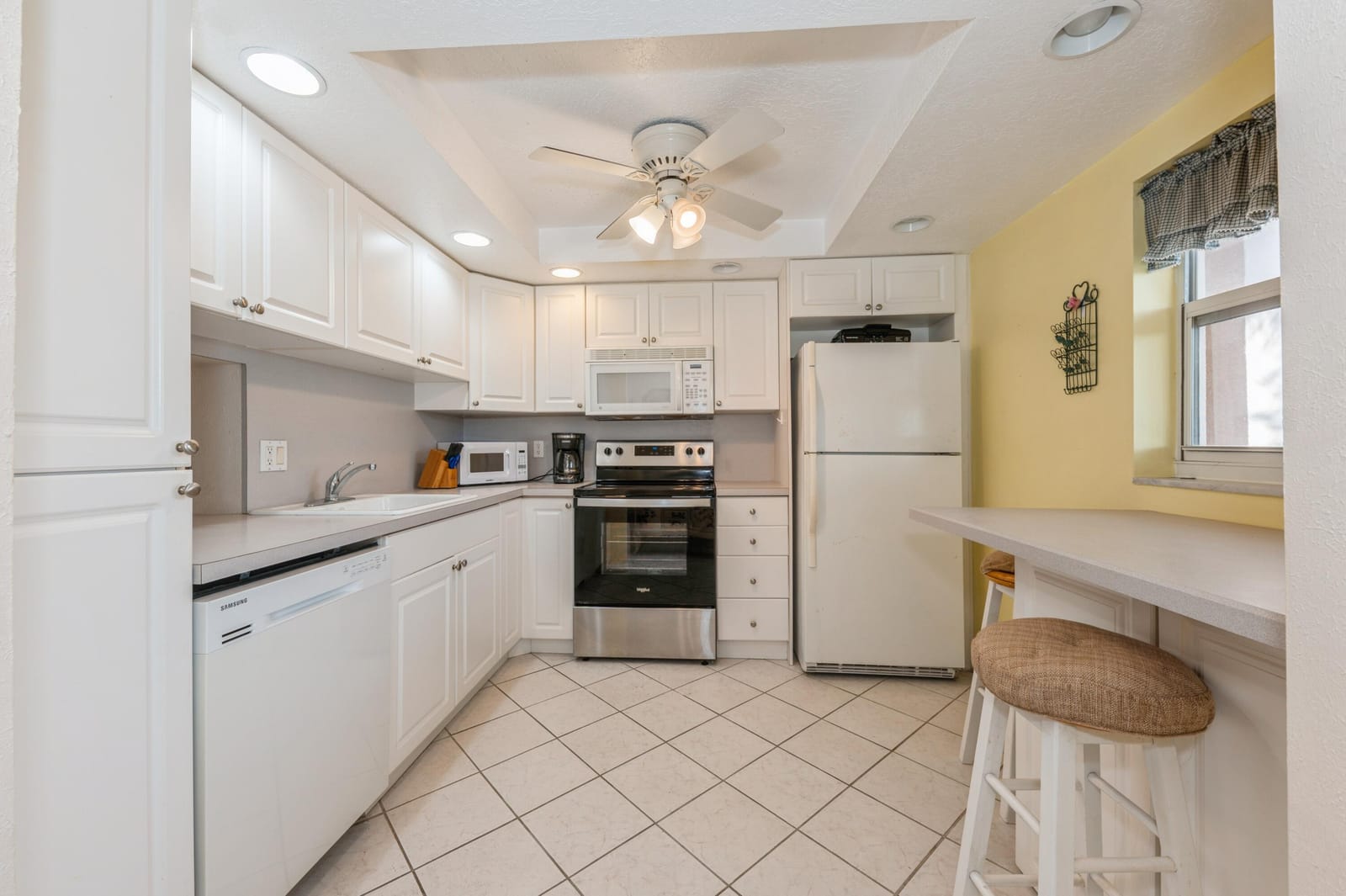 230 NE 26th Avenue 213, Boynton Beach, FL 33435 photo 14