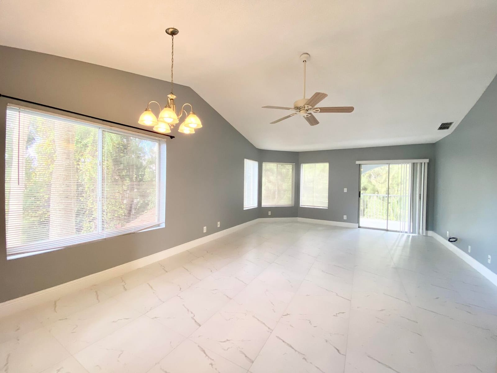 815 W Boynton Beach Boulevard 16-201 — photo 3