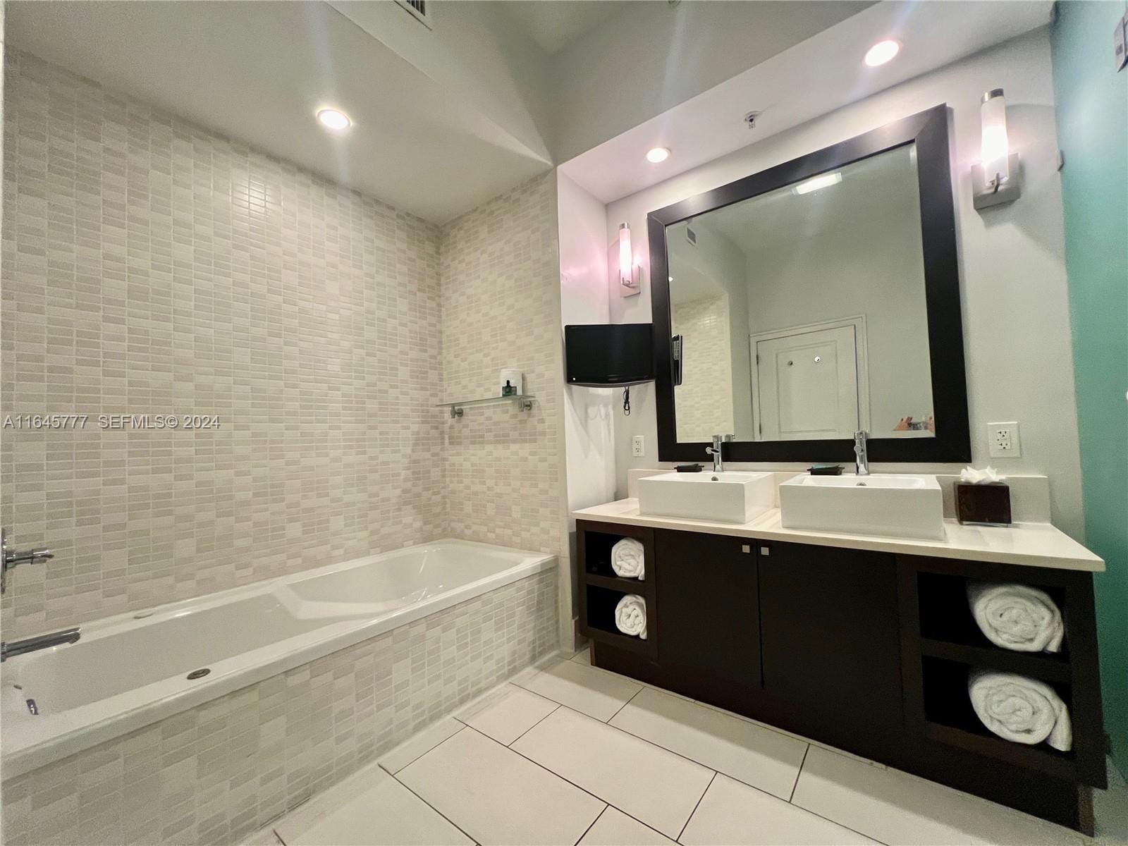 5300 NW 87th Avenue 1308, Doral, FL 33178 photo 29