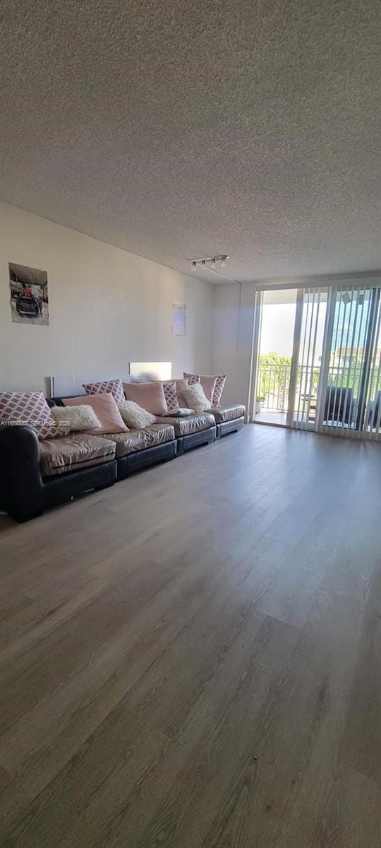 6960 Miami Gardens Drive 2525, Hialeah, FL 33015 photo 11