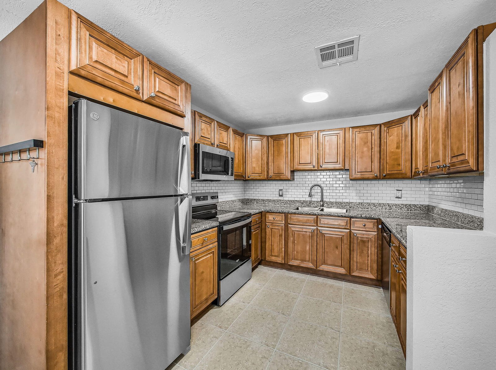 1303 NW 2nd Street — photo 8