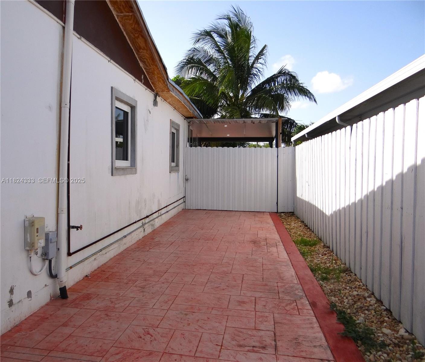 3475 NW 195th Terrace — photo 6