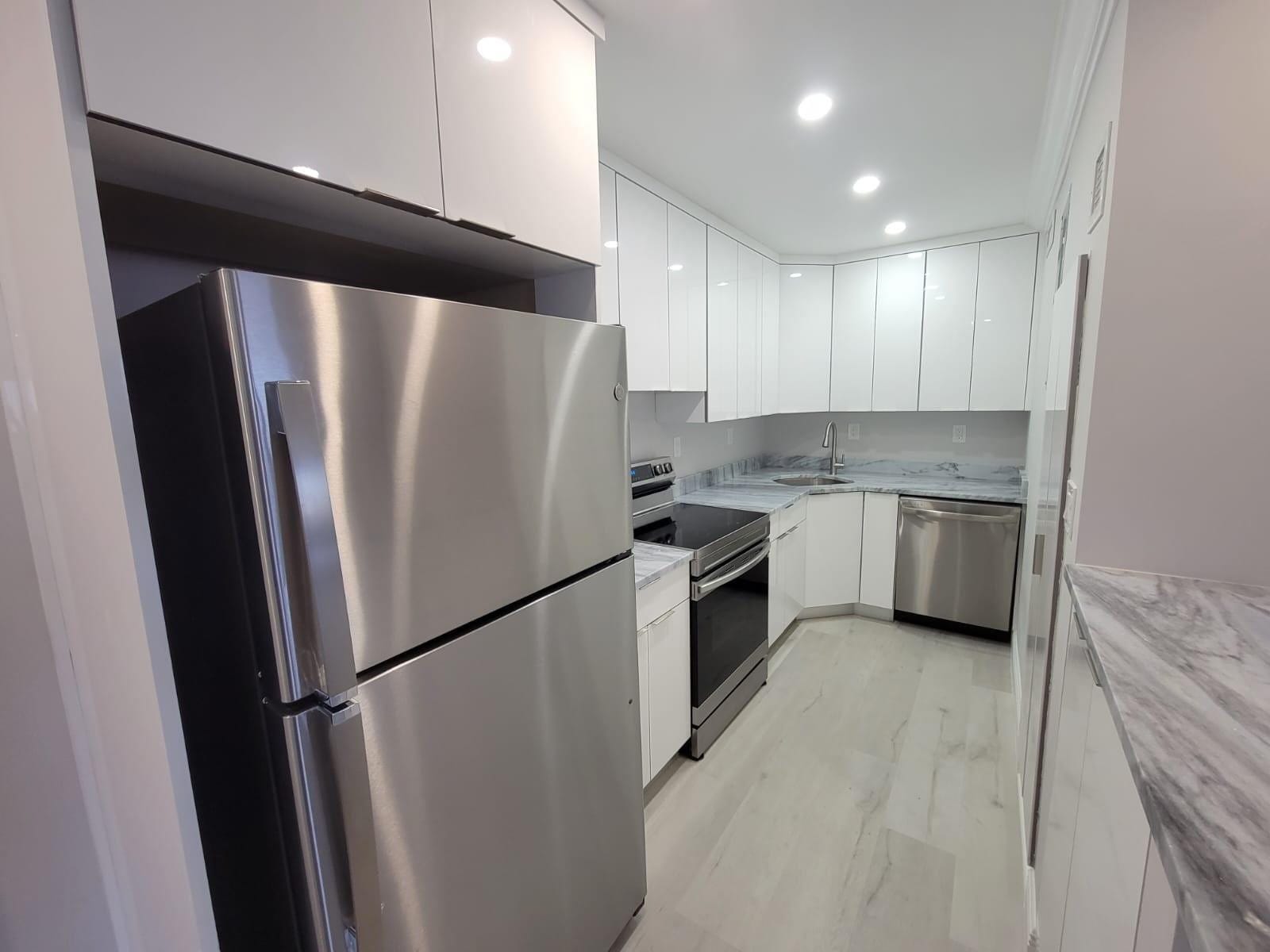 200 S Birch Road 1205 — photo 4