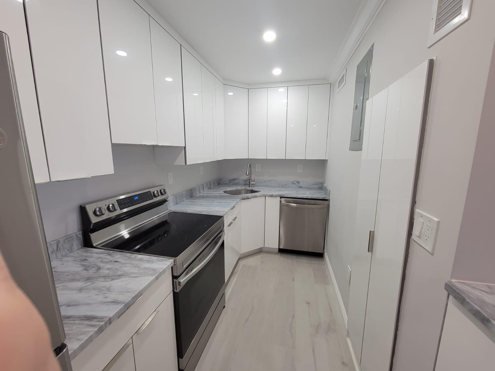 200 S Birch Road 1205 — photo 5