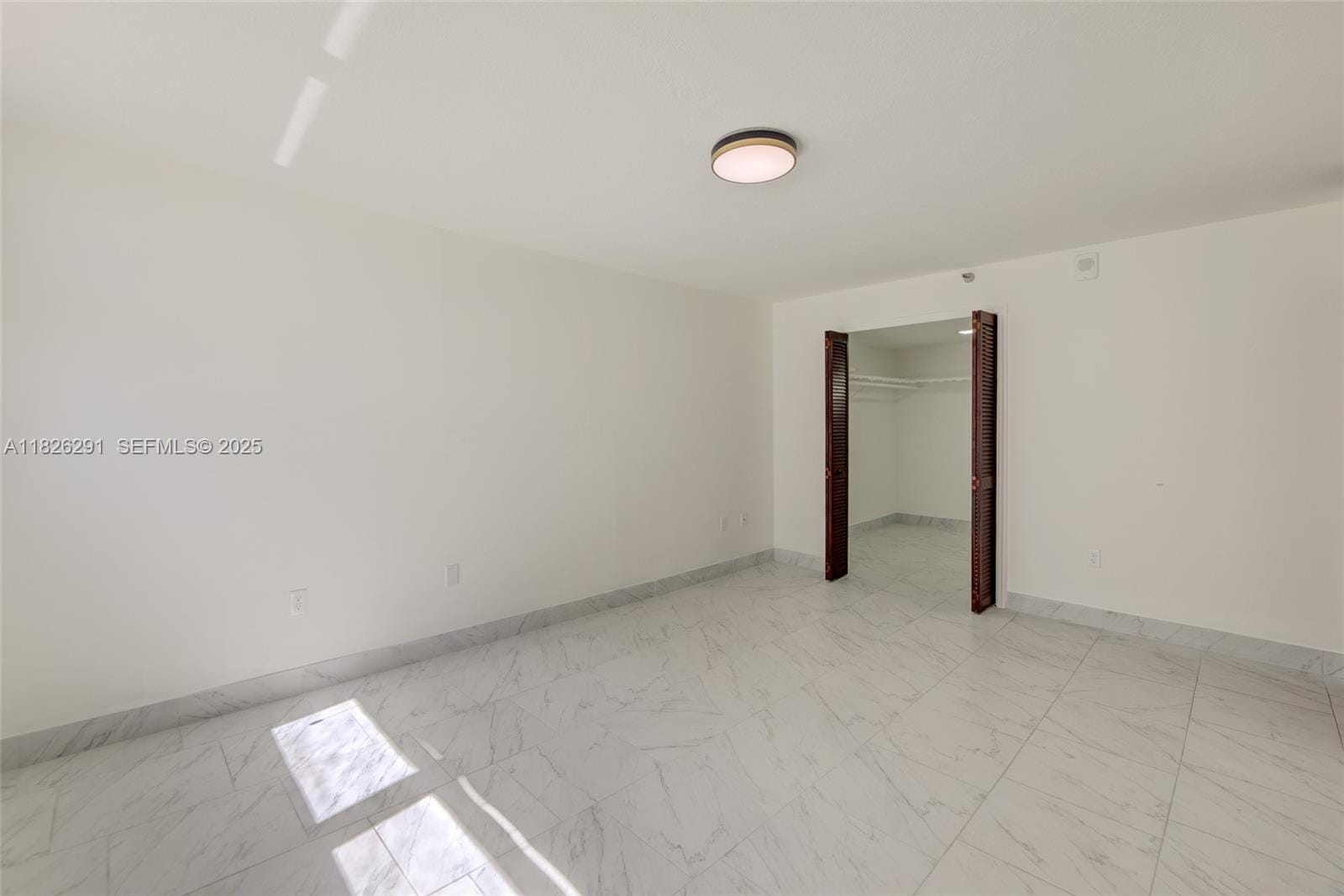 1621 Collins Avenue 708, Miami Beach, FL 33139 photo 24