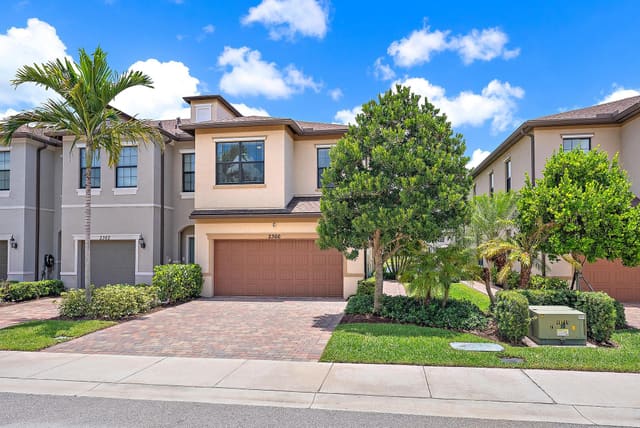 2366 Byron Street, sold in Preston Square, Palm Springs, FL