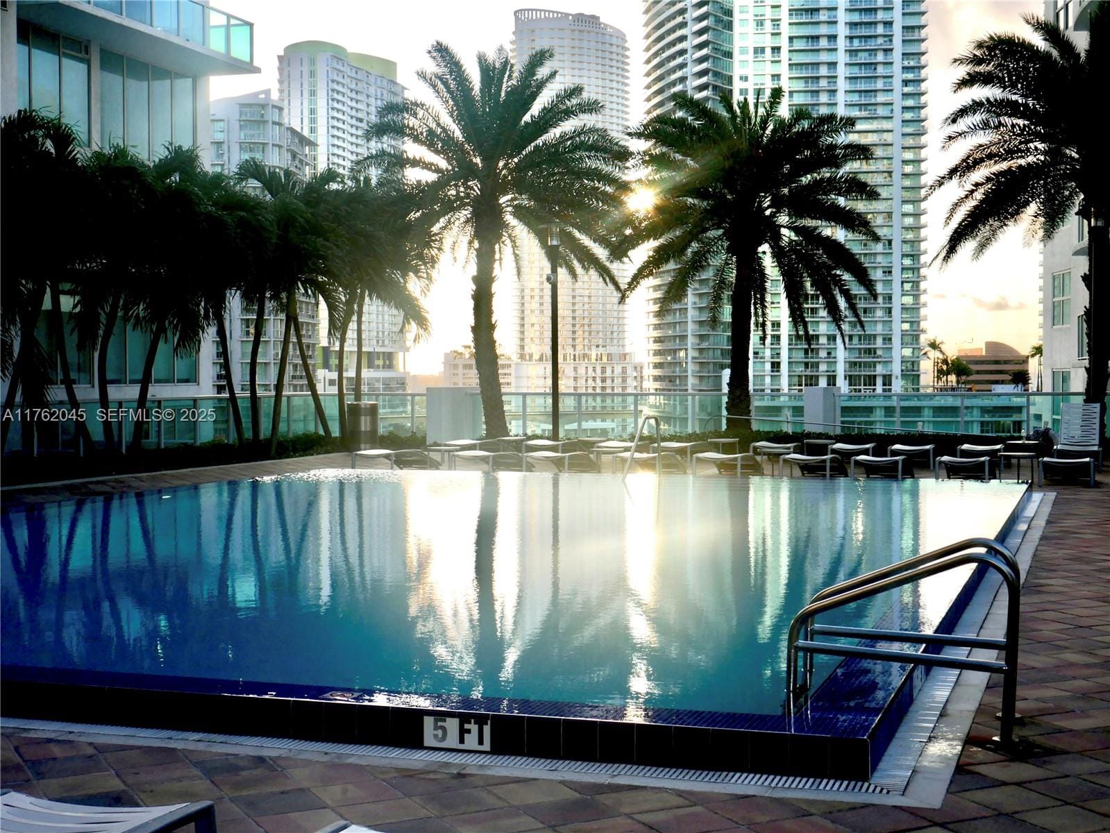 31 SE 5th Street 2611, Miami, FL 33131 photo 6