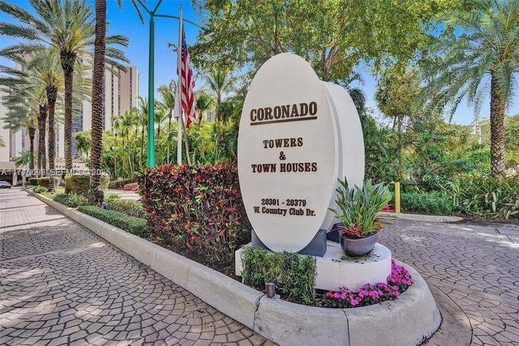 20335 W Country Club Drive 905 — photo 1