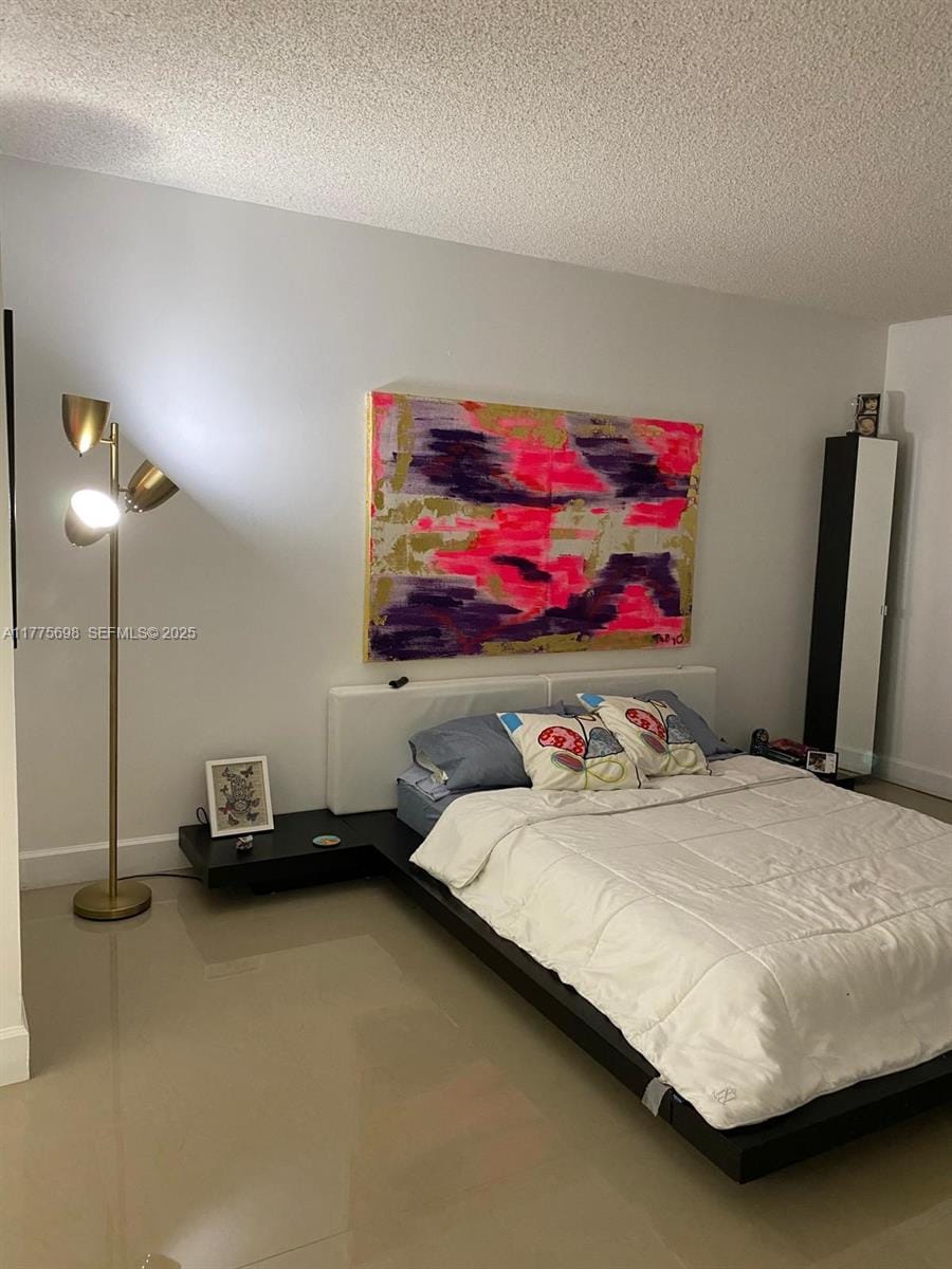 20335 W Country Club Drive 905 — photo 7