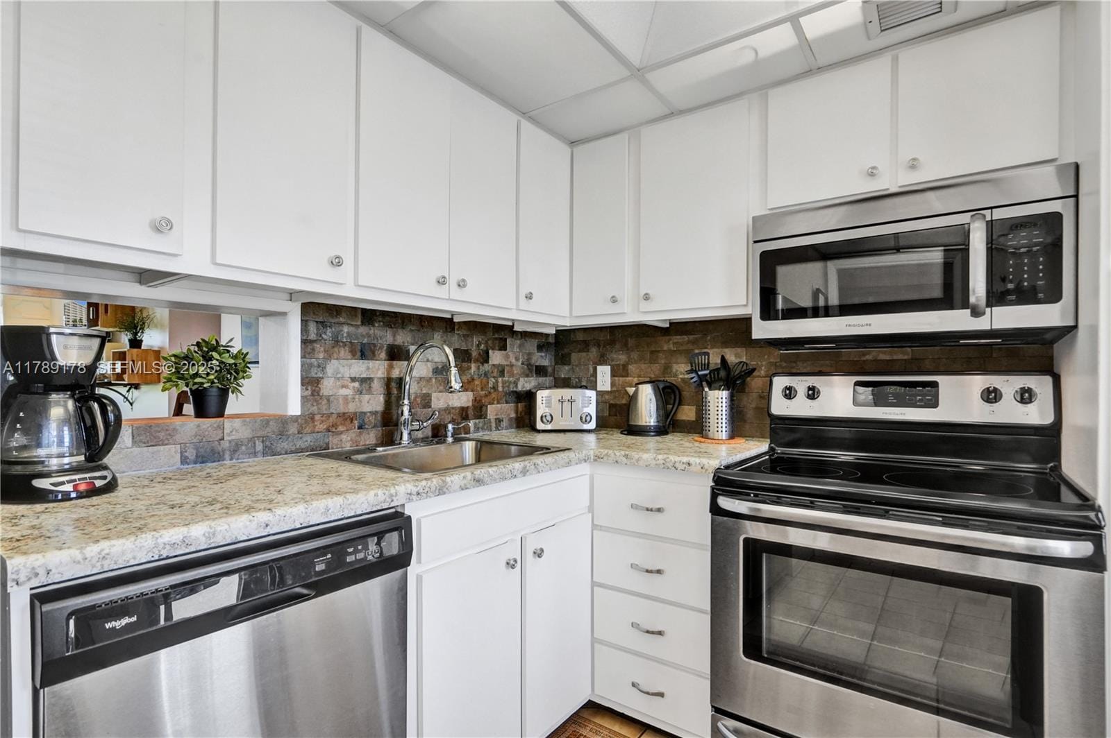 2671 S Course Drive 409, Pompano Beach, FL 33069 photo 22