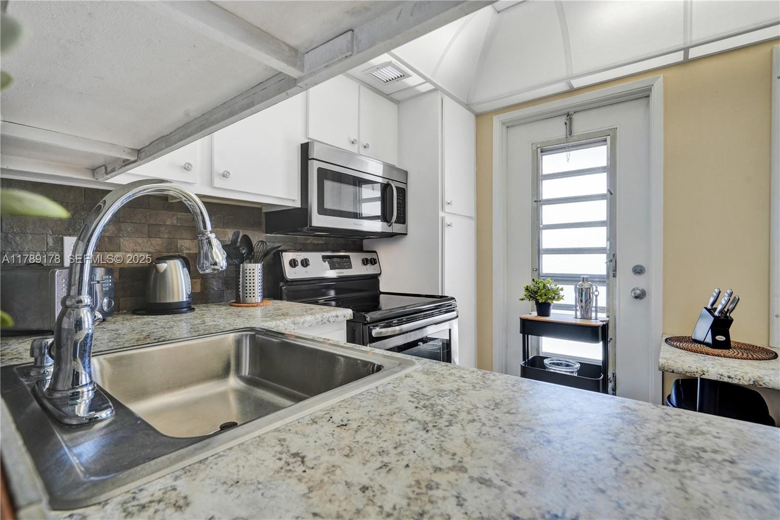 2671 S Course Drive 409, Pompano Beach, FL 33069 photo 23