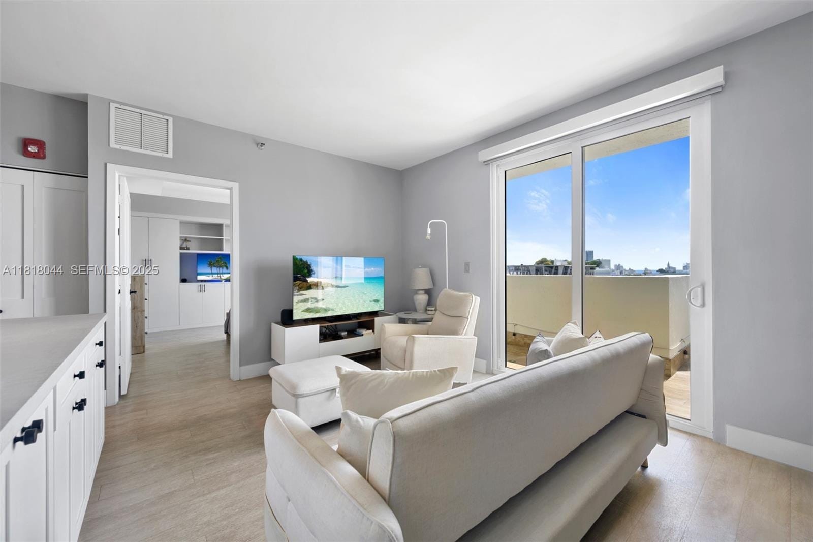 1621 Bay Road PH3, Miami Beach, FL 33139 photo 6