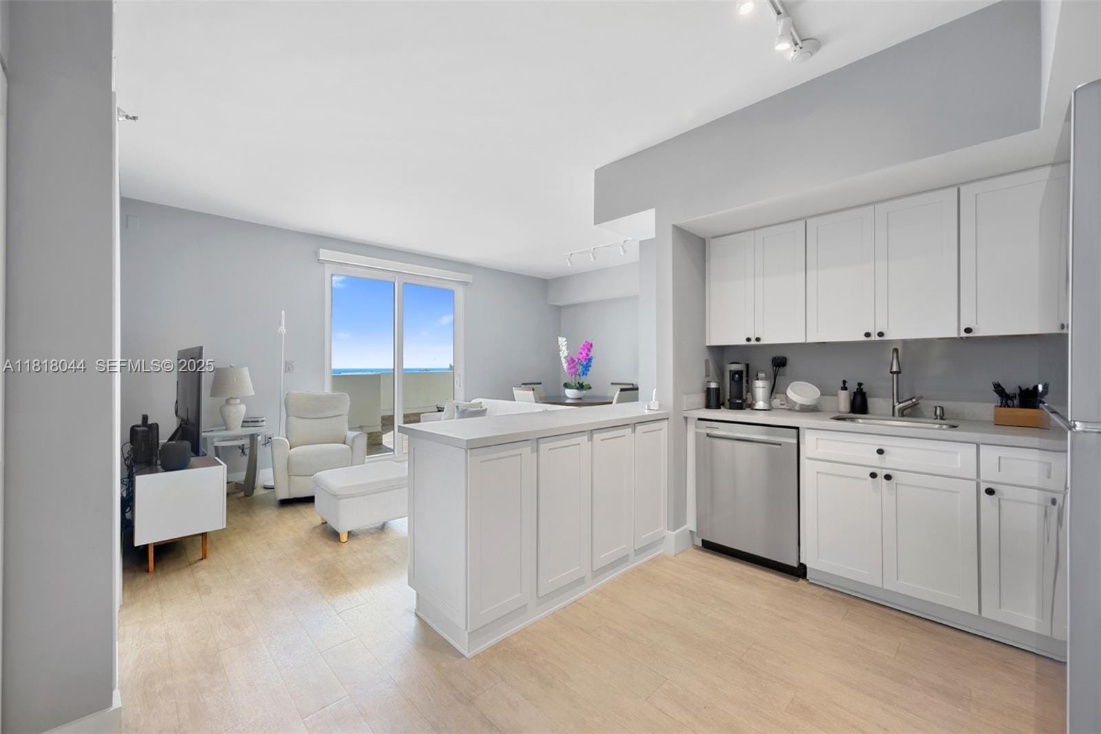 1621 Bay Road PH3, Miami Beach, FL 33139 photo 10