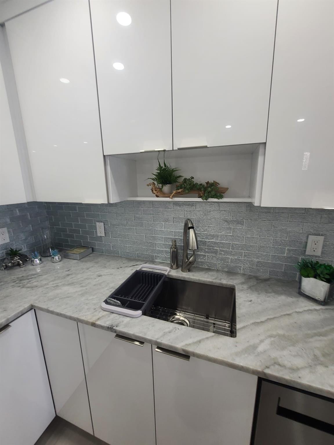 200 S Birch Road 901 — photo 6