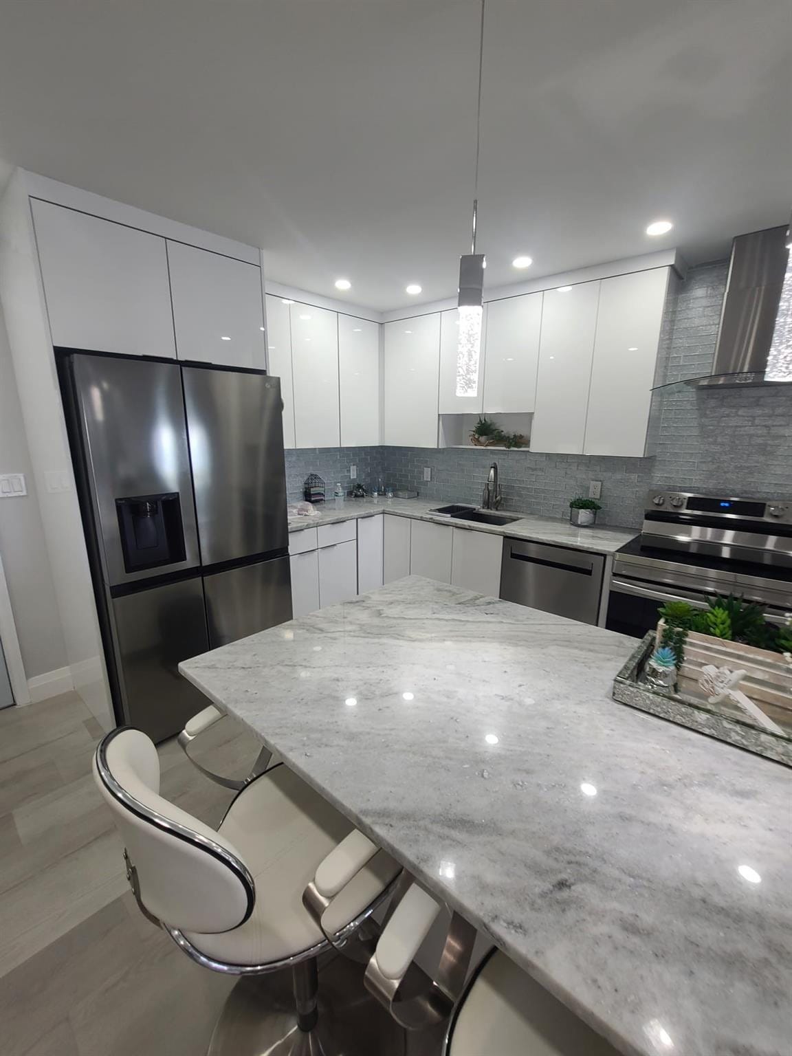200 S Birch Road 901 — photo 8
