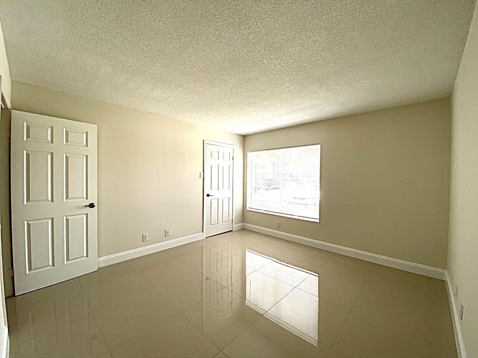 815 W Boynton Beach Boulevard 7-102 — photo 2