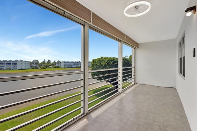 3075 Guildford E, Boca Raton, FL 33434