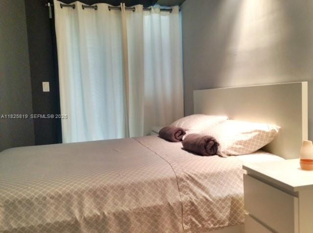 1325 Meridian Avenue 6 — photo 3