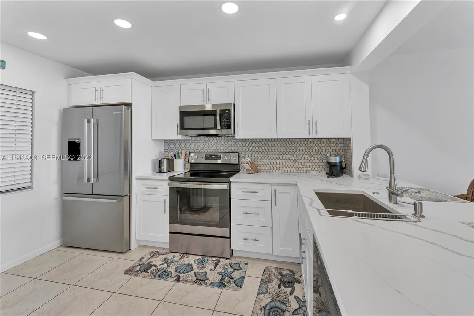 7370 S Ocean Drive 815B — photo 9