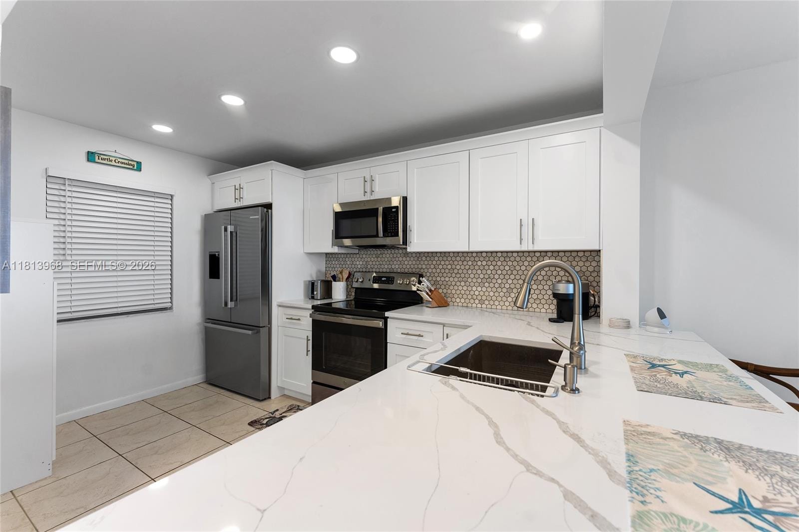 7370 S Ocean Drive 815B — photo 10