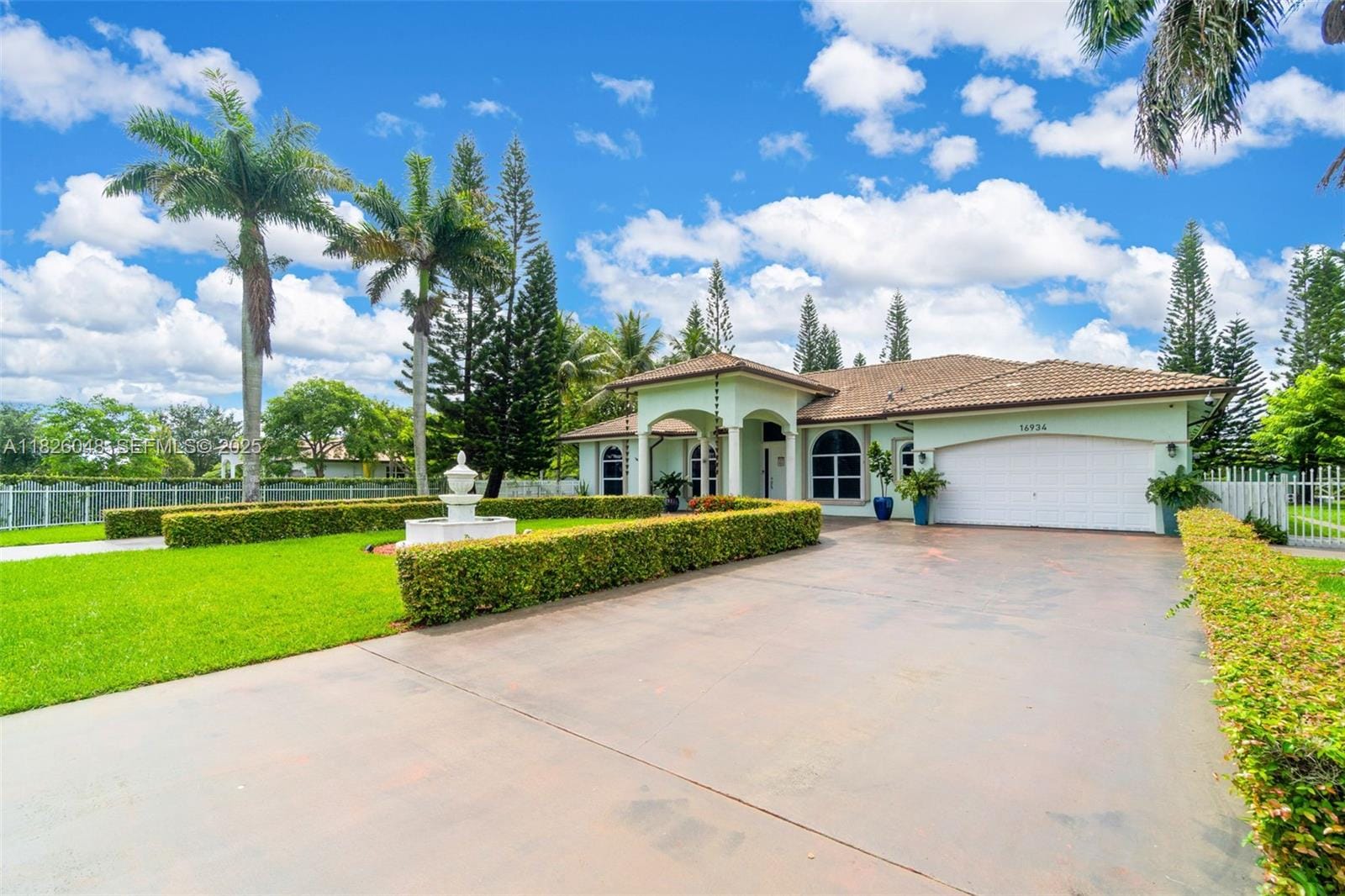 16934 SW 215th Terrace, Miami, FL 33187 photo 2