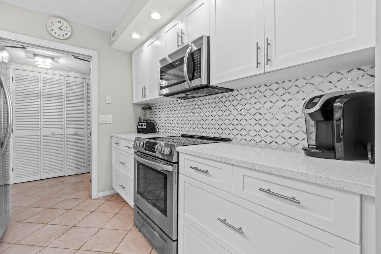 5440 N Ocean Drive 206, Singer Island, FL 33404 photo 13