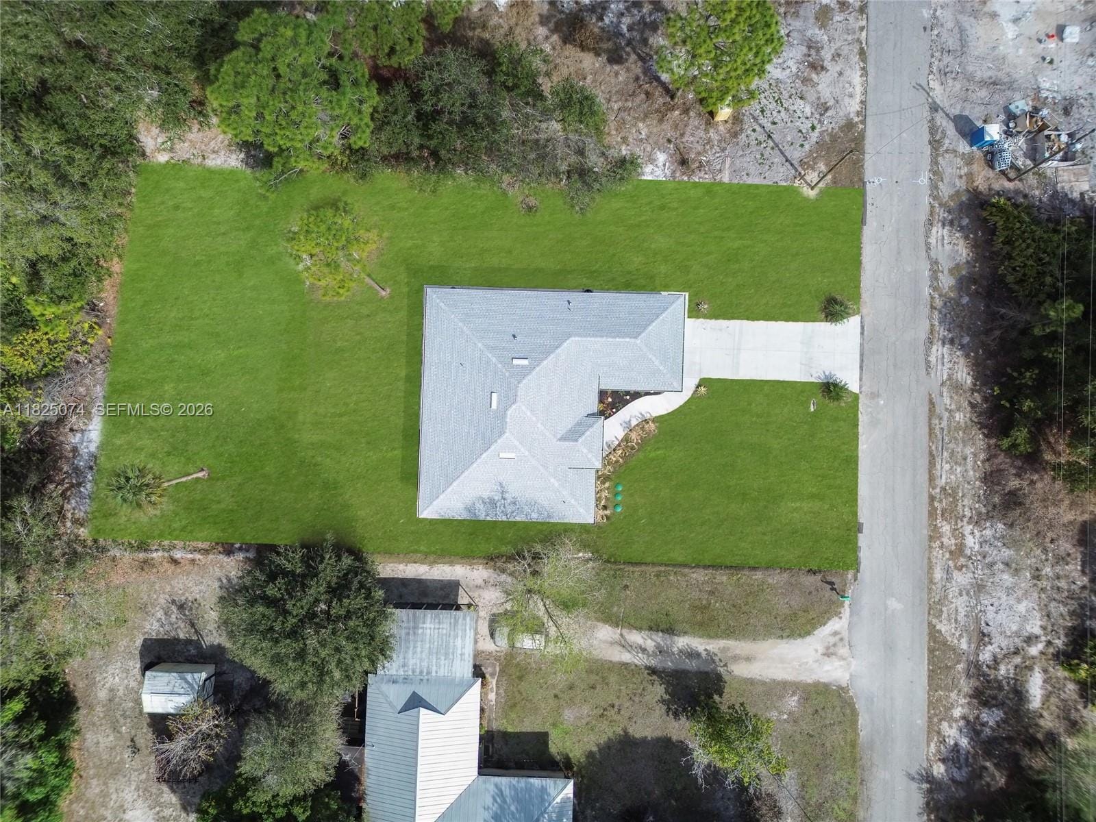 1215 Fitch Avenue — photo 8