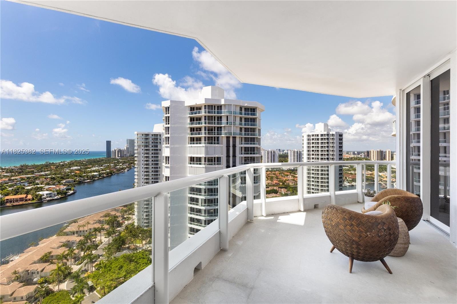 21200 Point Place 2602, Aventura, FL 33180 photo 4