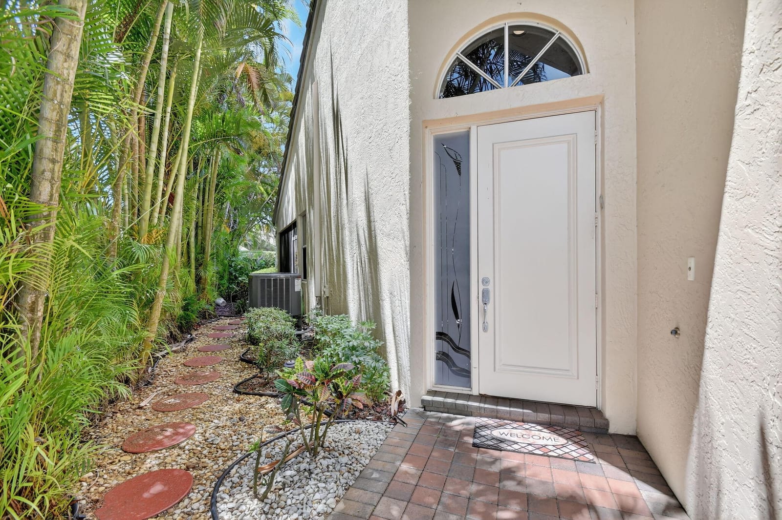 4553 Carlton Golf Drive — photo 3