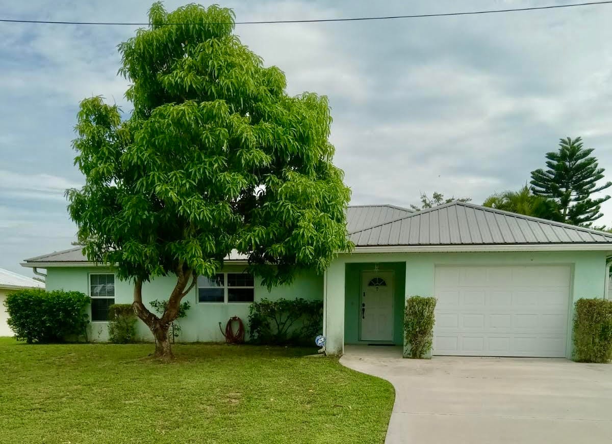 2636 SE 31st Street, Okeechobee, FL 34974