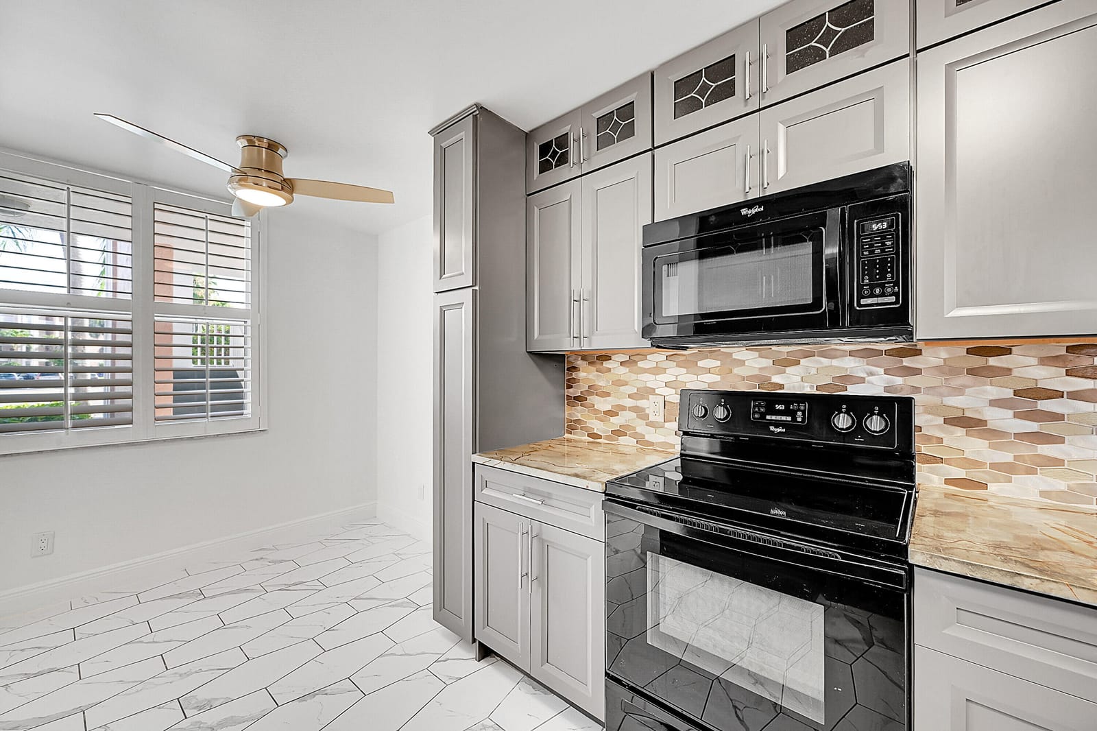 2602 NW 103rd Avenue 110, Sunrise, FL 33322