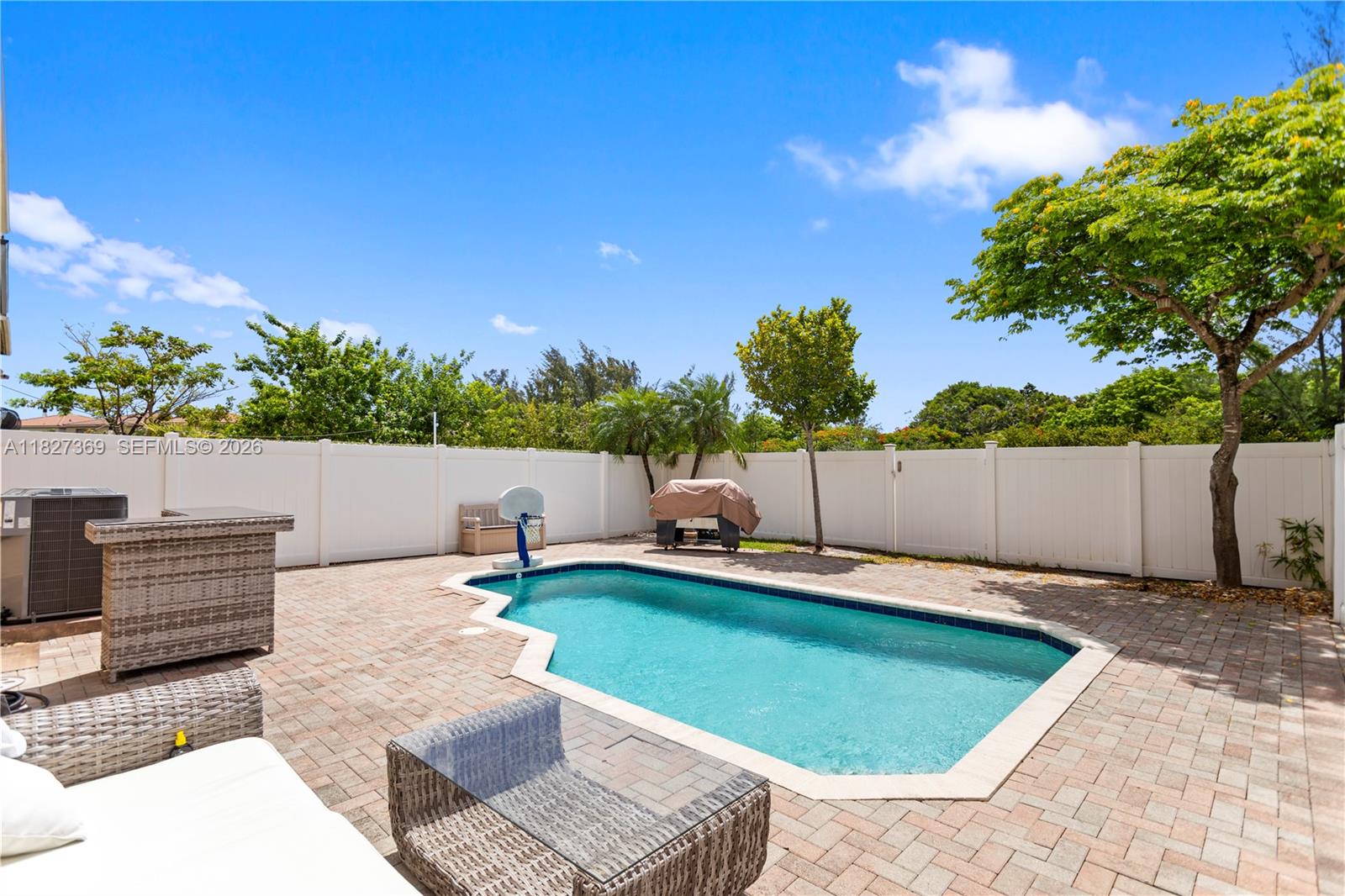 878 NE 191st Street, Miami, FL 33179, Miami