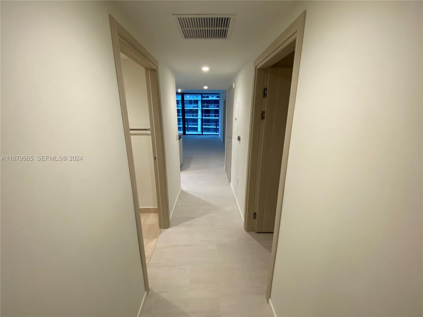 1 bedroom home for sale at 1000 Brickell, Miami, FL 33131 — $950,000