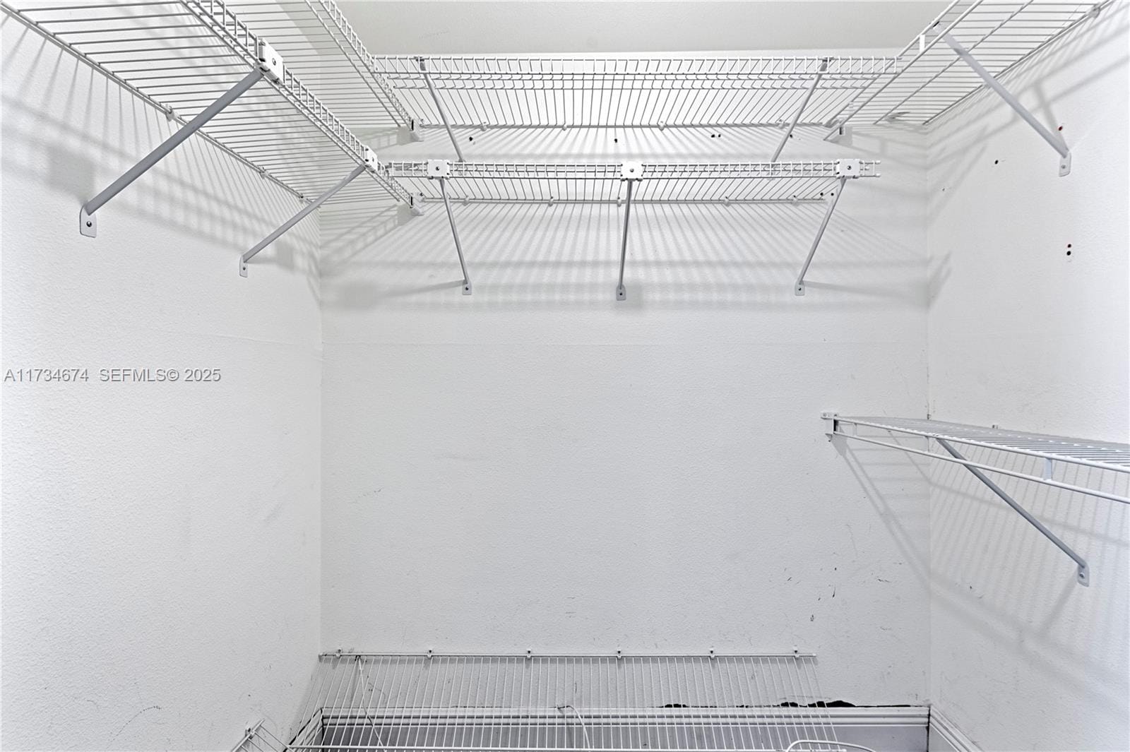 2851 Somerset Drive 415 — photo 11