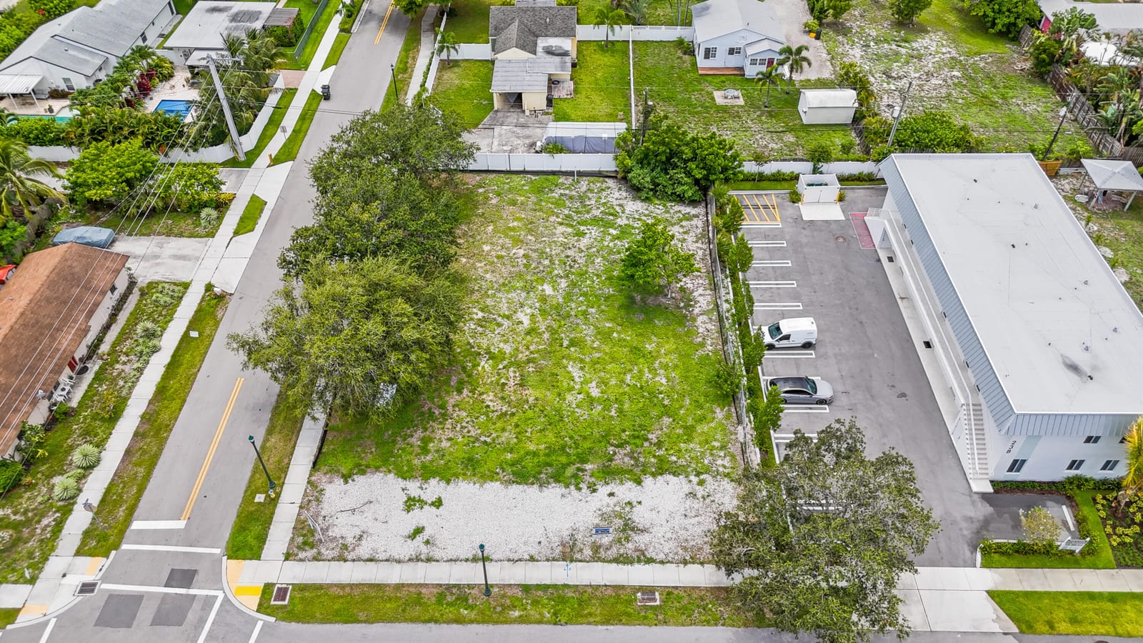 248 SE 1st Avenue — photo 8