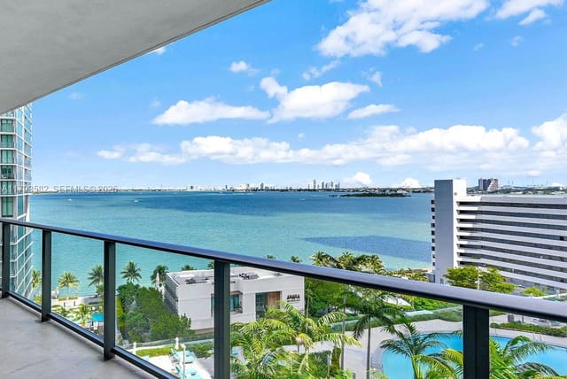 650 NE 32nd Street 1004, Miami, FL 33137