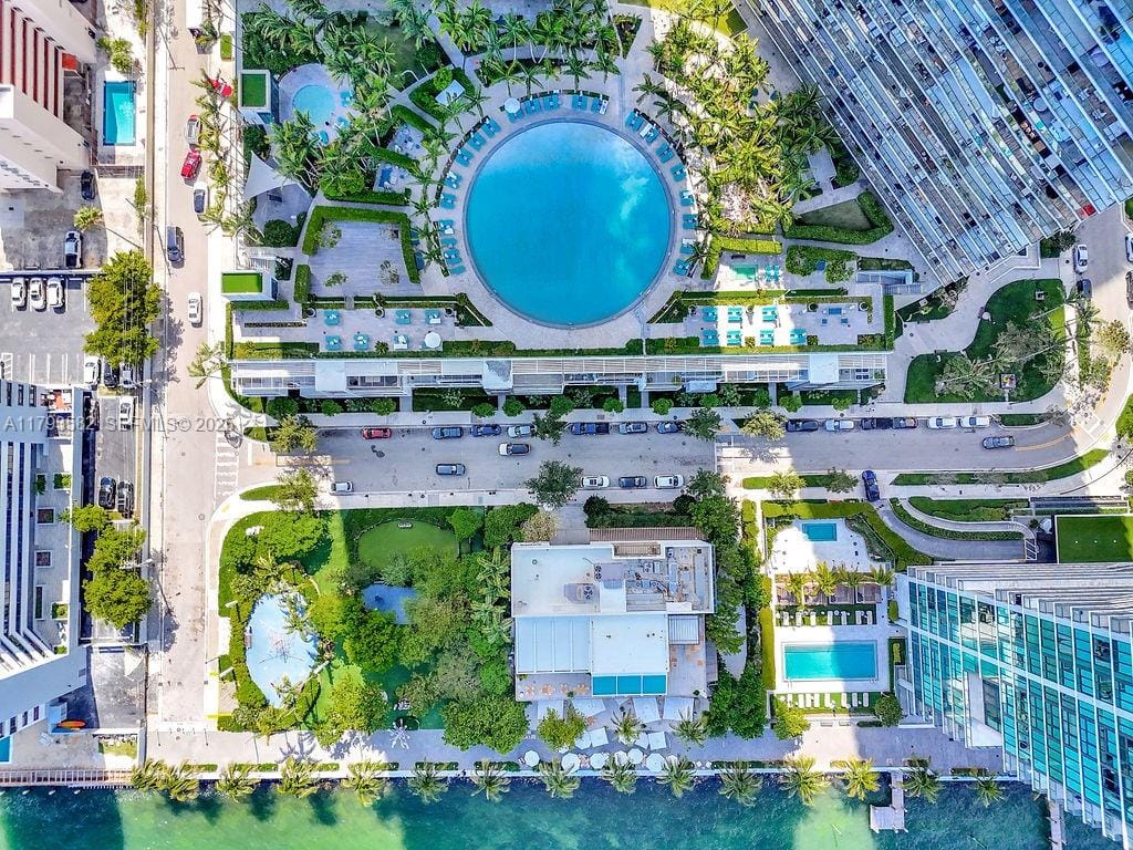 650 NE 32nd Street 1004, Miami, FL 33137 photo 11