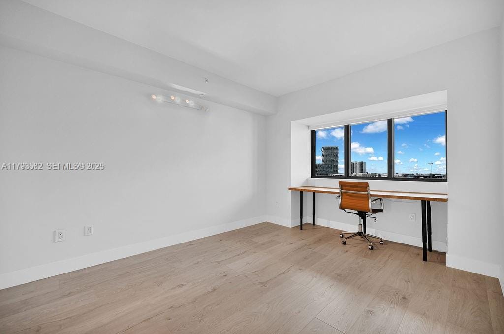 650 NE 32nd Street 1004, Miami, FL 33137 photo 12