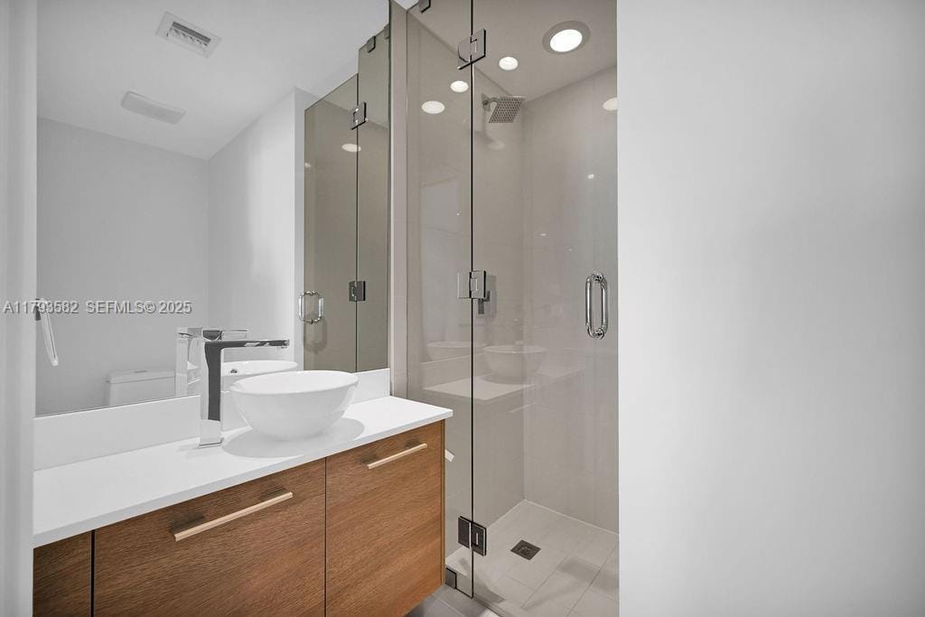 650 NE 32nd Street 1004, Miami, FL 33137 photo 18