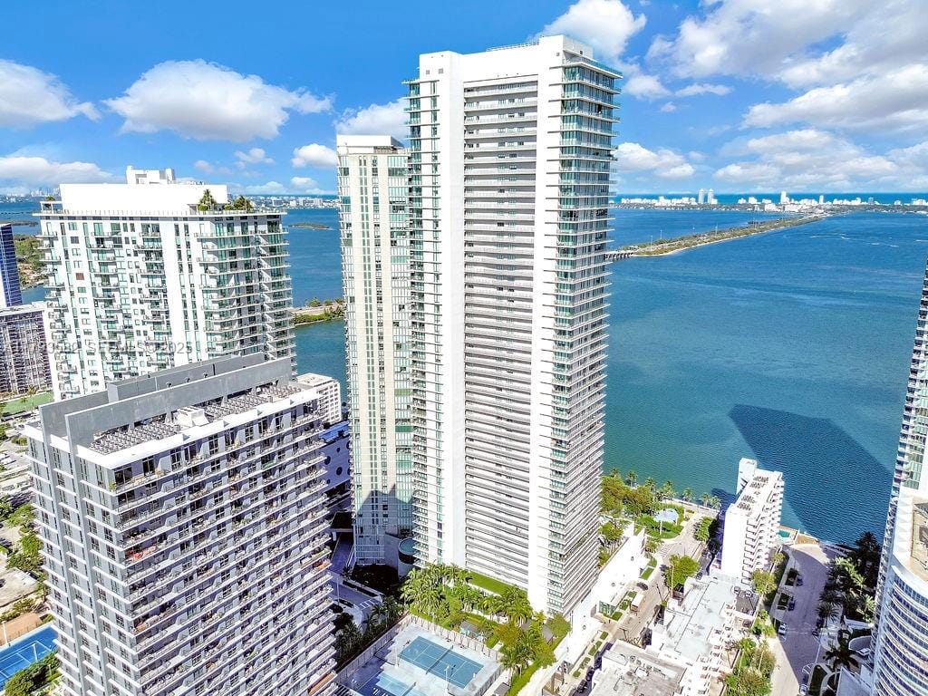 650 NE 32nd Street 1004, Miami, FL 33137 photo 3