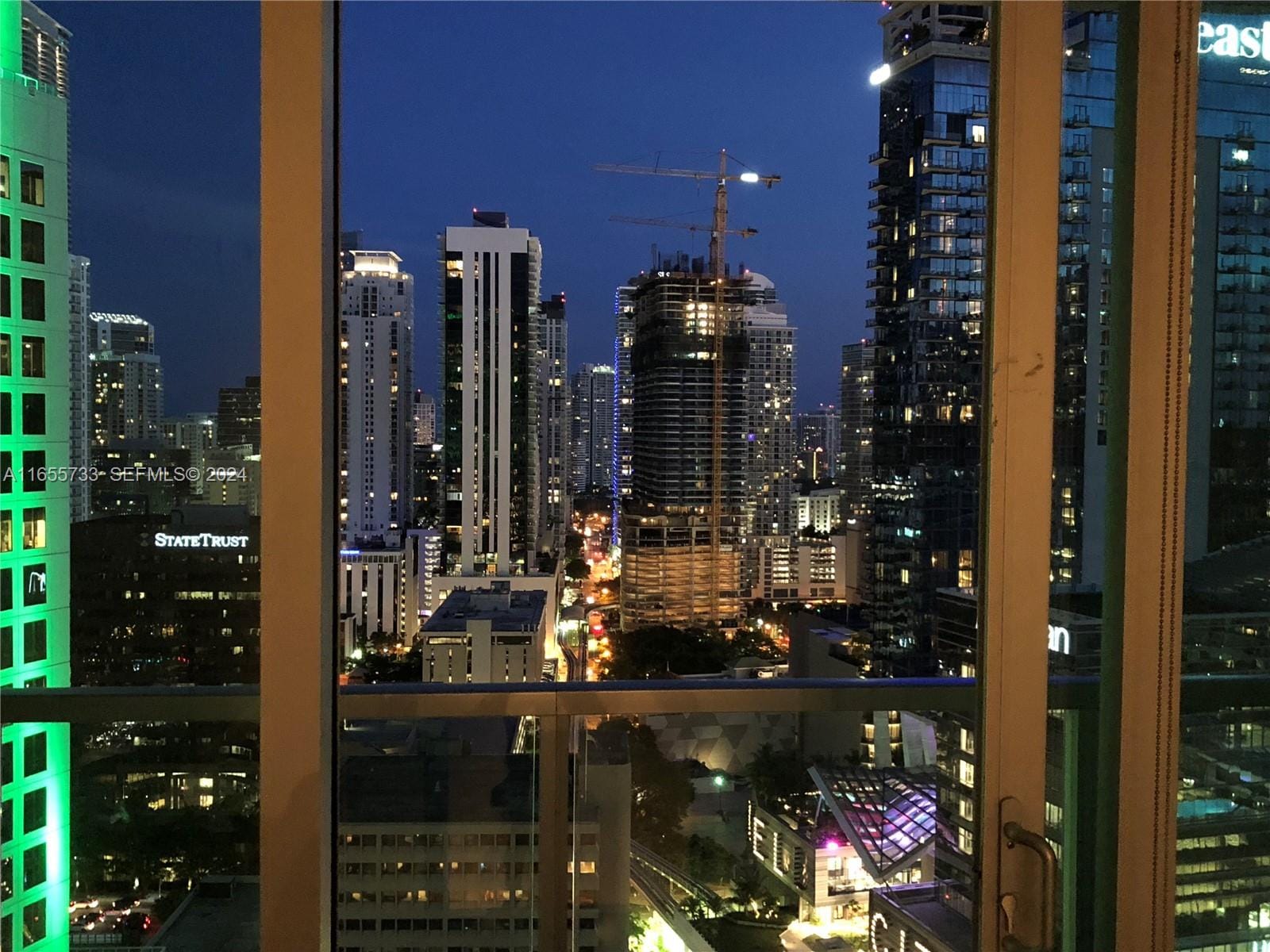55 SE 6th Street 2904, Miami, FL 33131 photo 4