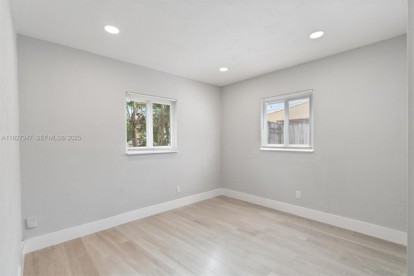 410 NE 58th Court, Oakland Park, FL 33334 photo 19