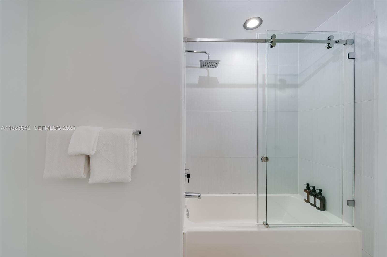 3250 NE 1st Avenue 1016, Miami, FL 33137 photo 22