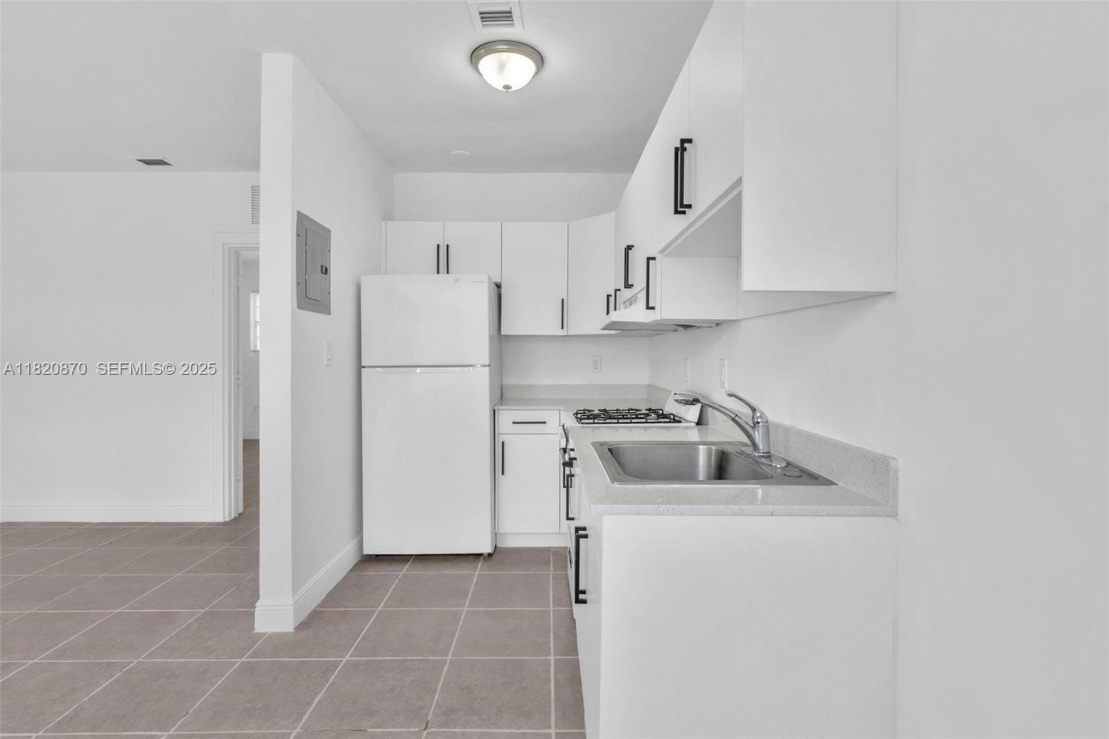 750 84th Street, Miami Beach, FL 33141 photo 12
