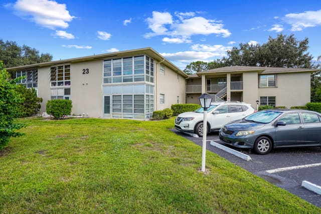 23 Lake Vista Trail 101, Port St. Lucie, FL 34952
