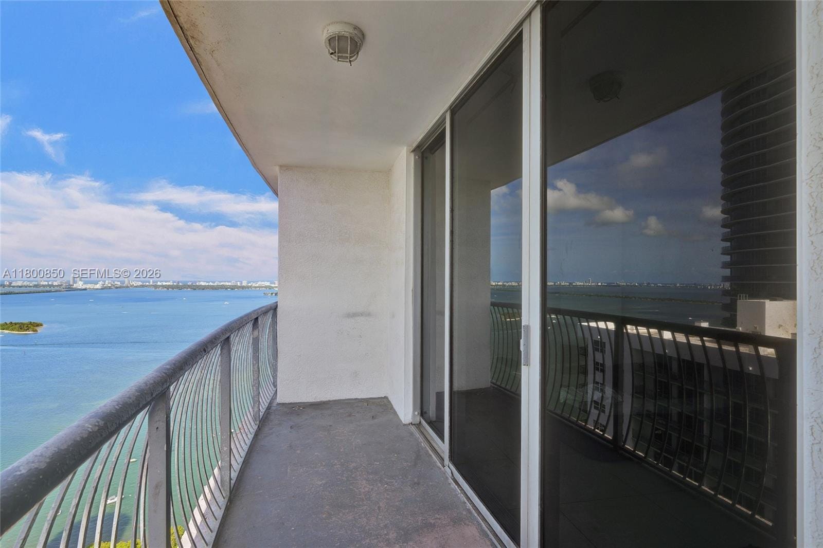 1750 N Bayshore Drive 4007 — photo 2