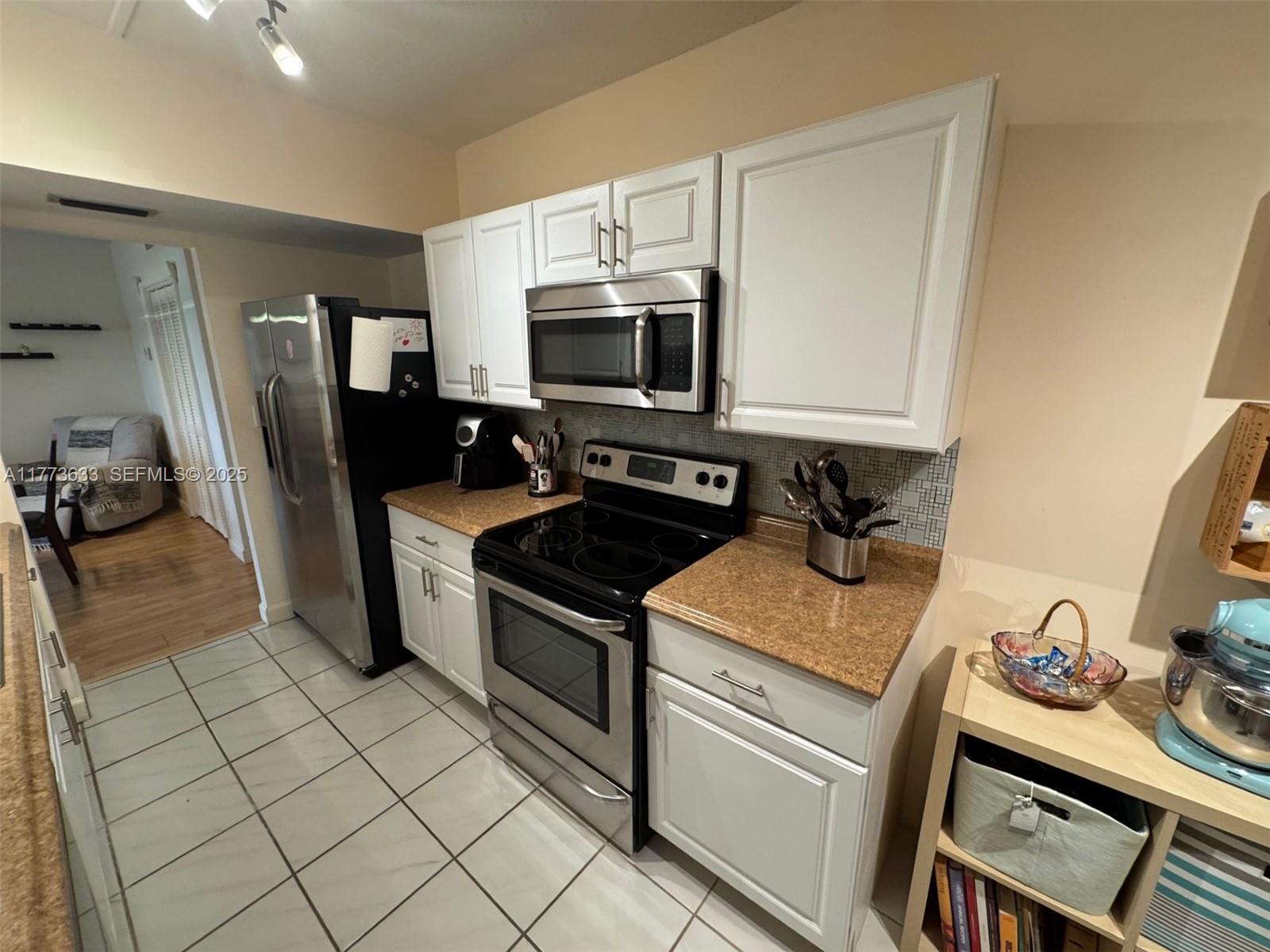 4330 Hillcrest Dr 304 304, Hollywood, FL 33021, Hollywood