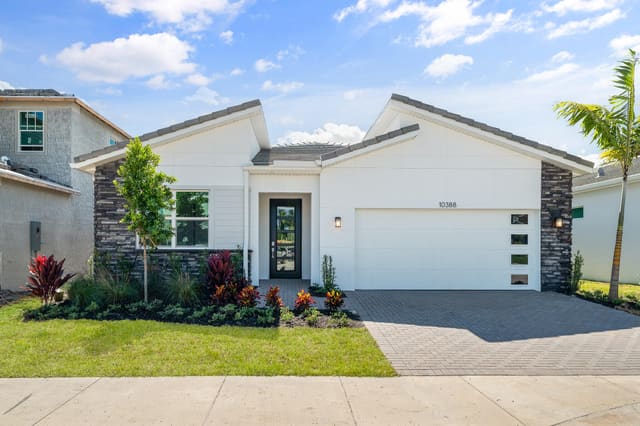 10388 SW Jadewood Court, Port St. Lucie, FL 34987