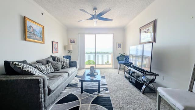 616 Clearwater Park Road 904, sold in Montecito Palm Beach Condominium, West Palm Beach, FL